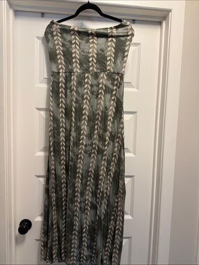 Billabong Women's Green Patterned Maxi Skirt